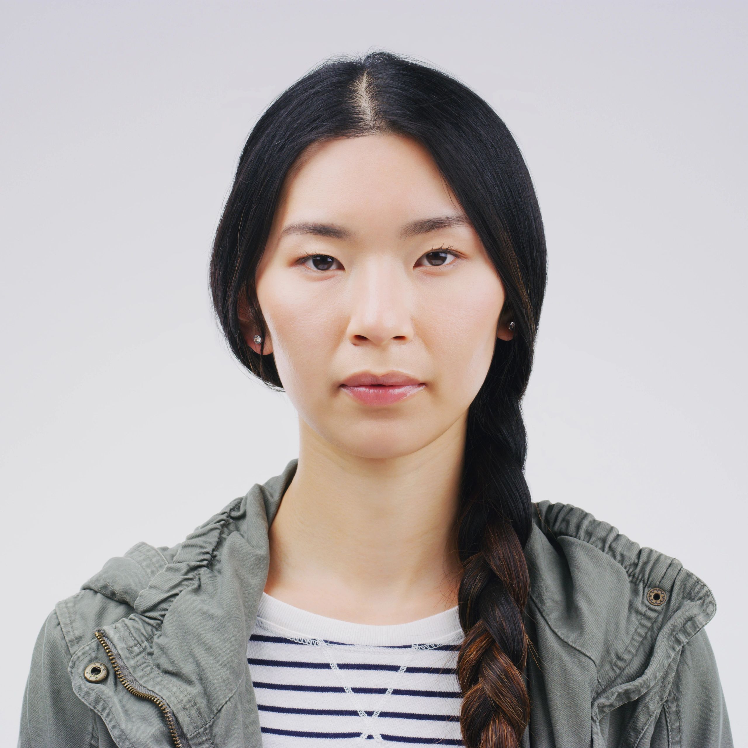 Portrait of a young woman, visuals editor
